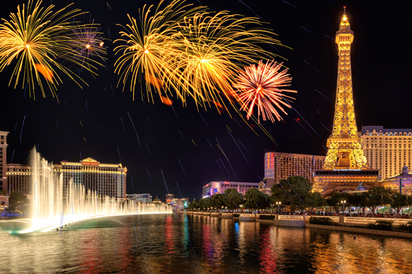 Celebrate romance in Las Vegas at the Eiffel Tower (Photo: Getty)