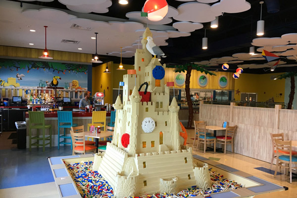 Lighthouse Restaurant at Legoland Beach Retreat