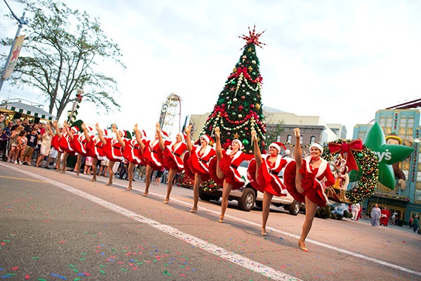 what to do this december holiday fun at orlando theme christmas lights busch gardens