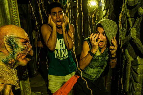 Enjoy the best of both worlds with combo tickets for Halloween Horror Nights